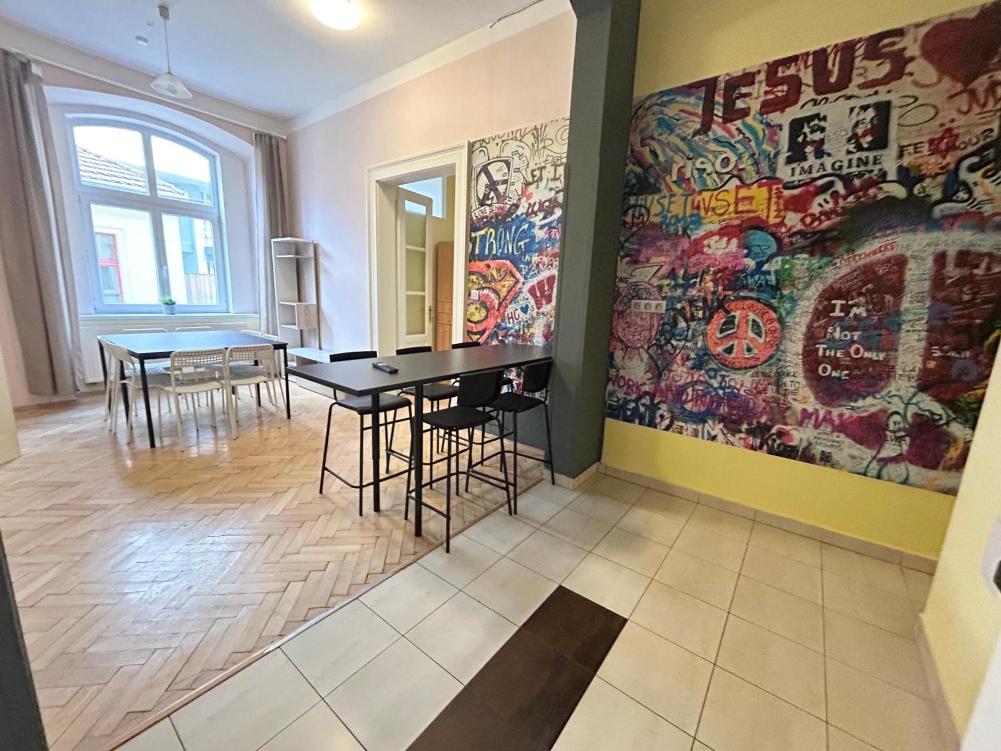 Apartment Party House - Ve Smeckach 18, Center!! Prag