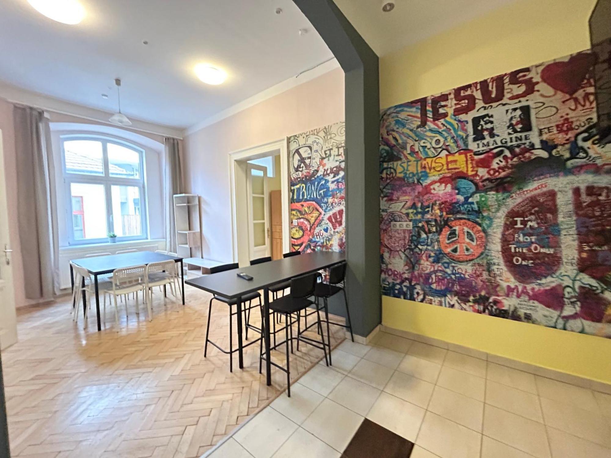 Party House - Ve Smeckach 18, Center!! Apartmán *
