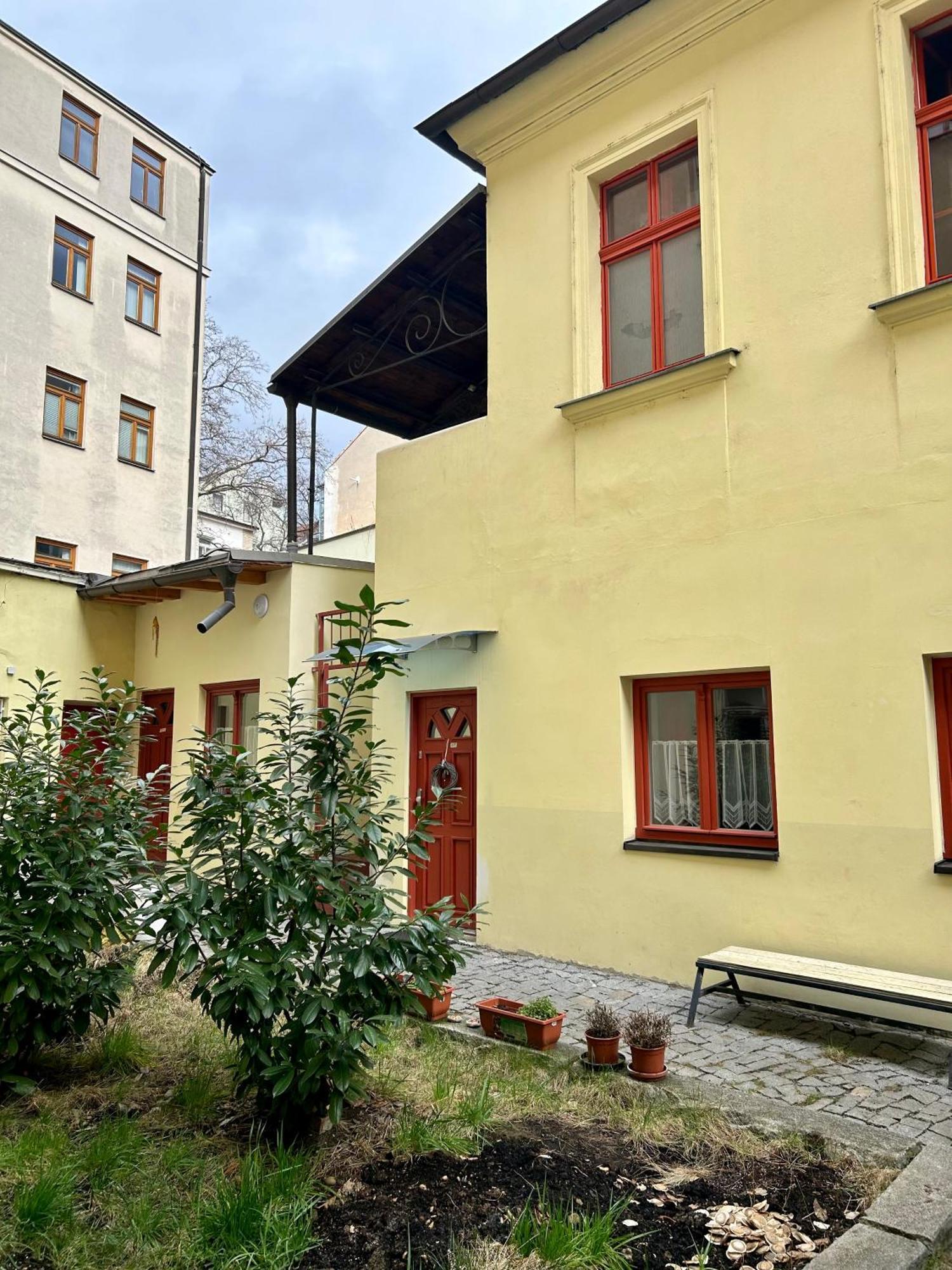Party House - Ve Smeckach 18, Center!! Apartmán