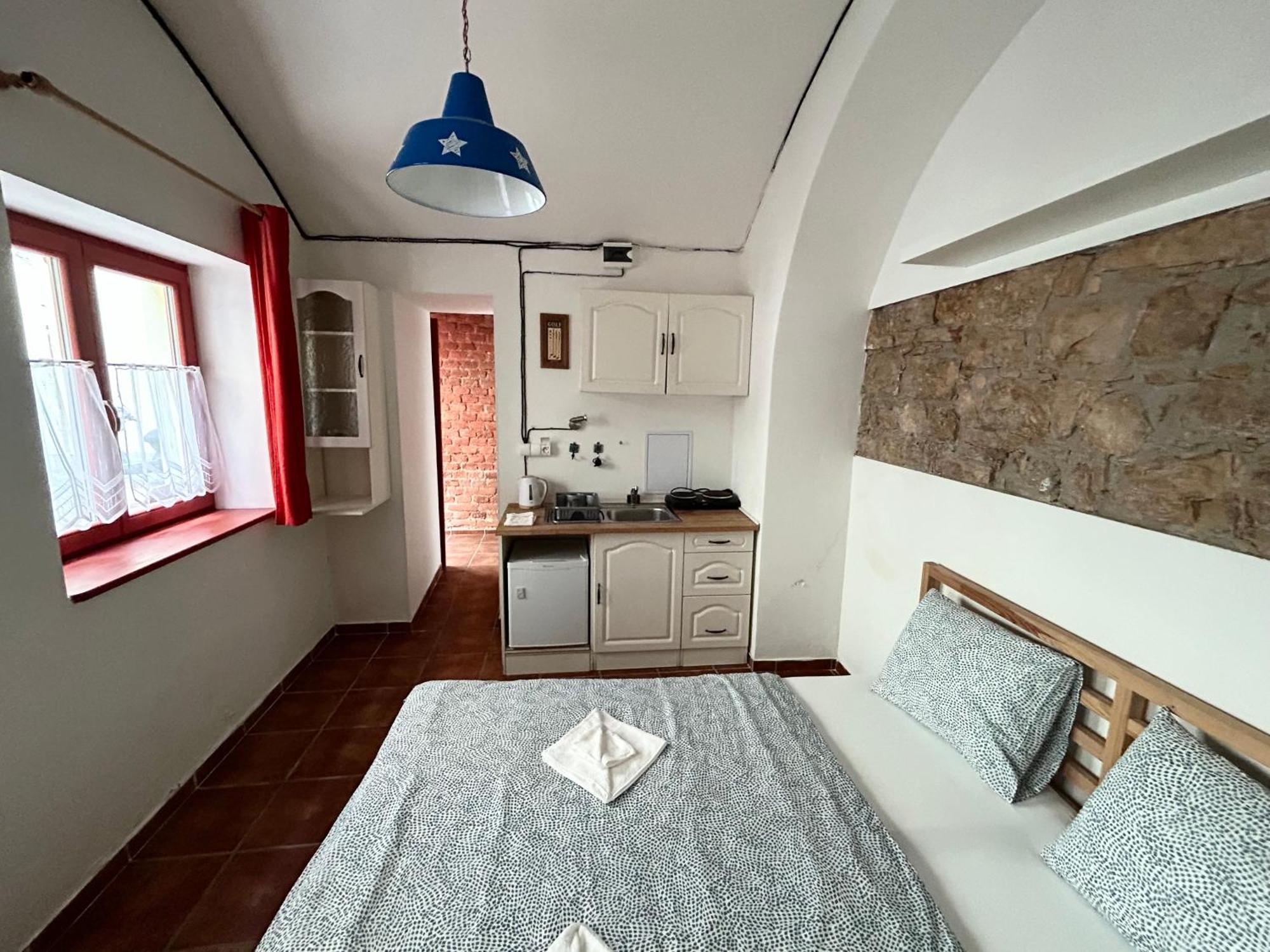 Party House - Ve Smeckach 18, Center!! Apartmán *